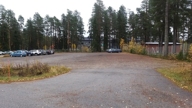 Leirintäaluemajoitus-Suomussalmen-jäähalli-asuntoautopaikat-3.jpeg